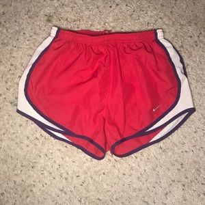 Nike Women’s Tempo short